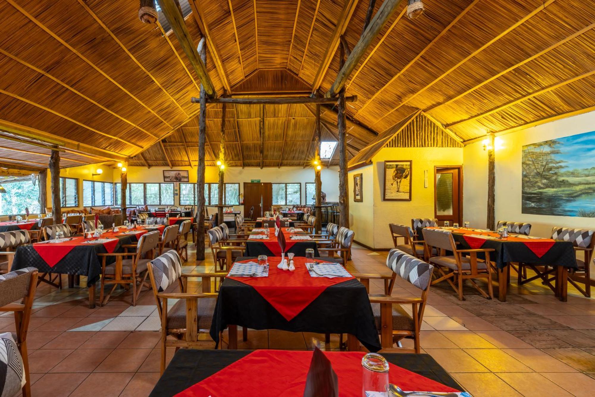Sentrim Mara Lodge Ololaimutiek Buitenkant foto