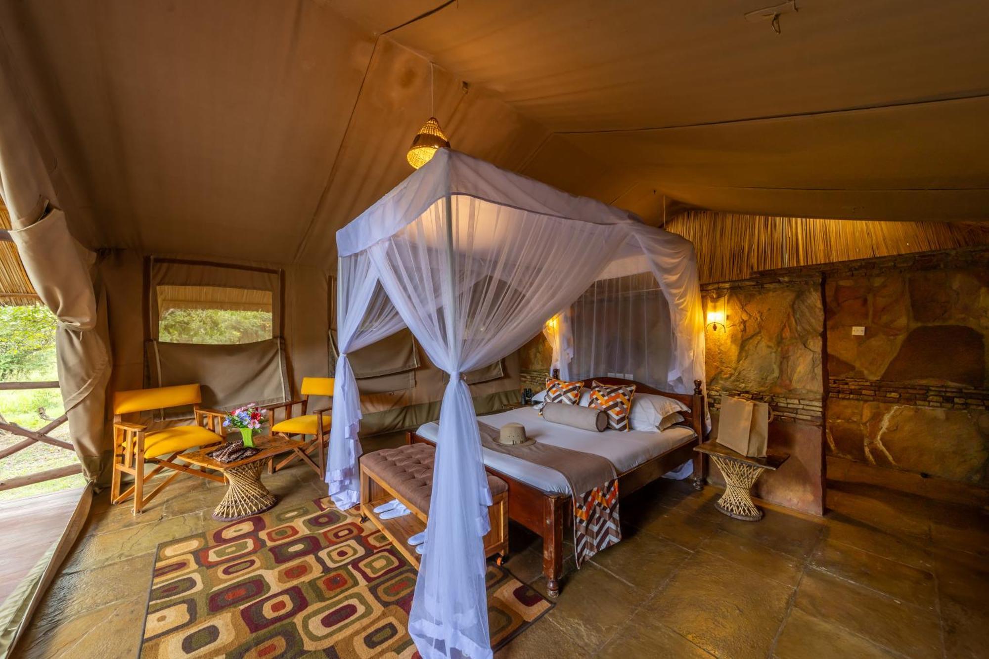 Sentrim Mara Lodge Ololaimutiek Buitenkant foto