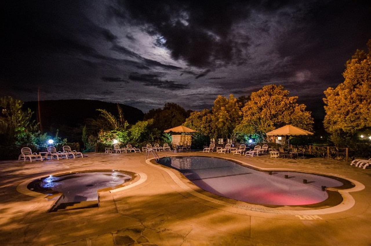 Sentrim Mara Lodge Ololaimutiek Buitenkant foto